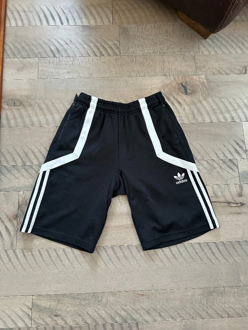 Adidas Originals Nova Shorts Black/White Men's Small